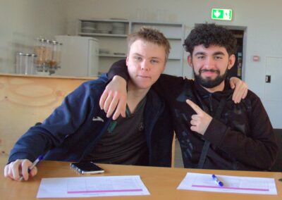 Foto af elever i undervisningen